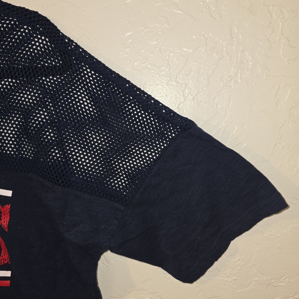 Minnesota Twins Shirt M Navy Blue V Neck Short Sleeve mesh G-III 4 Her Carl Bank